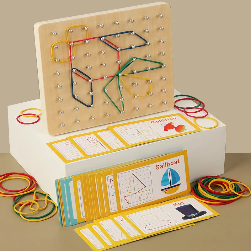 Brinquedo educativo Montessori de madeira com elásticos, bloco gráfico de padrões